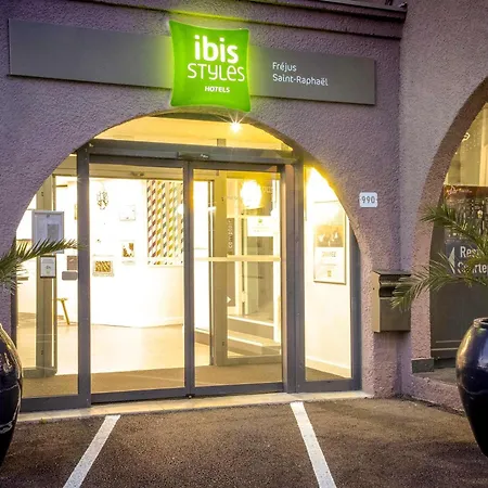 فندق Ibis Styles St Raphael 3*