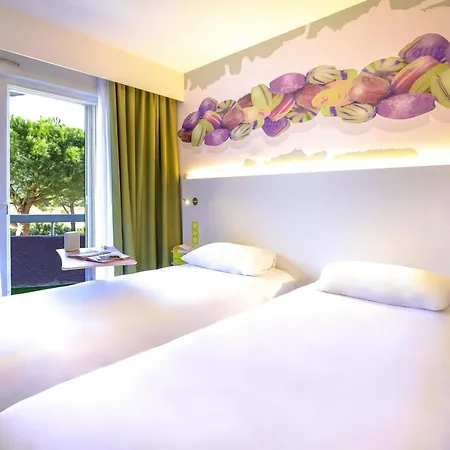 Hotel Ibis Styles St Raphael 3*