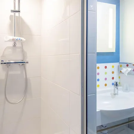 Ibis Styles St Raphael ホテル Fréjus