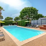 Ibis Styles St Raphael Hotell 3*
