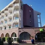 Hotel Ibis Styles St Raphael