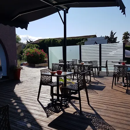 Ibis Styles St Raphael Otel Fréjus