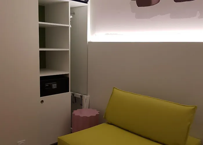 Ibis Styles St Raphael 酒店 3*